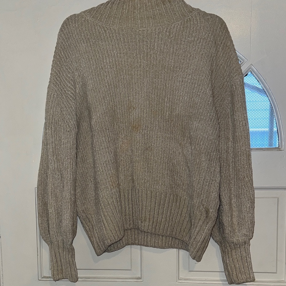 Cozy Ribbed Knit Sweater - off white